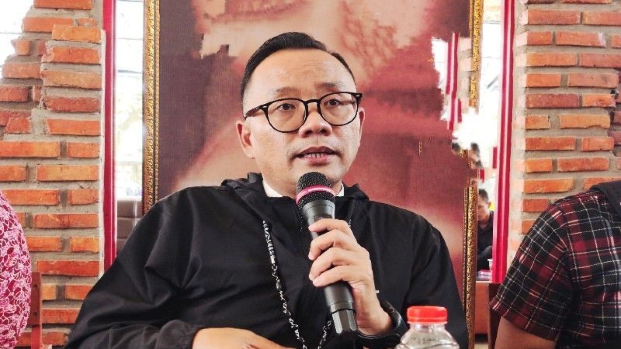 Kepala OJK Kalteng Otto Fitriandy. ANTARA/Muhammad Arif Hidayat.