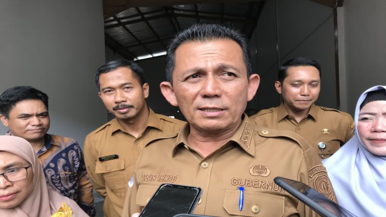 Gubernur Kepri Ansar Ahmad (ANTARA/Yude)