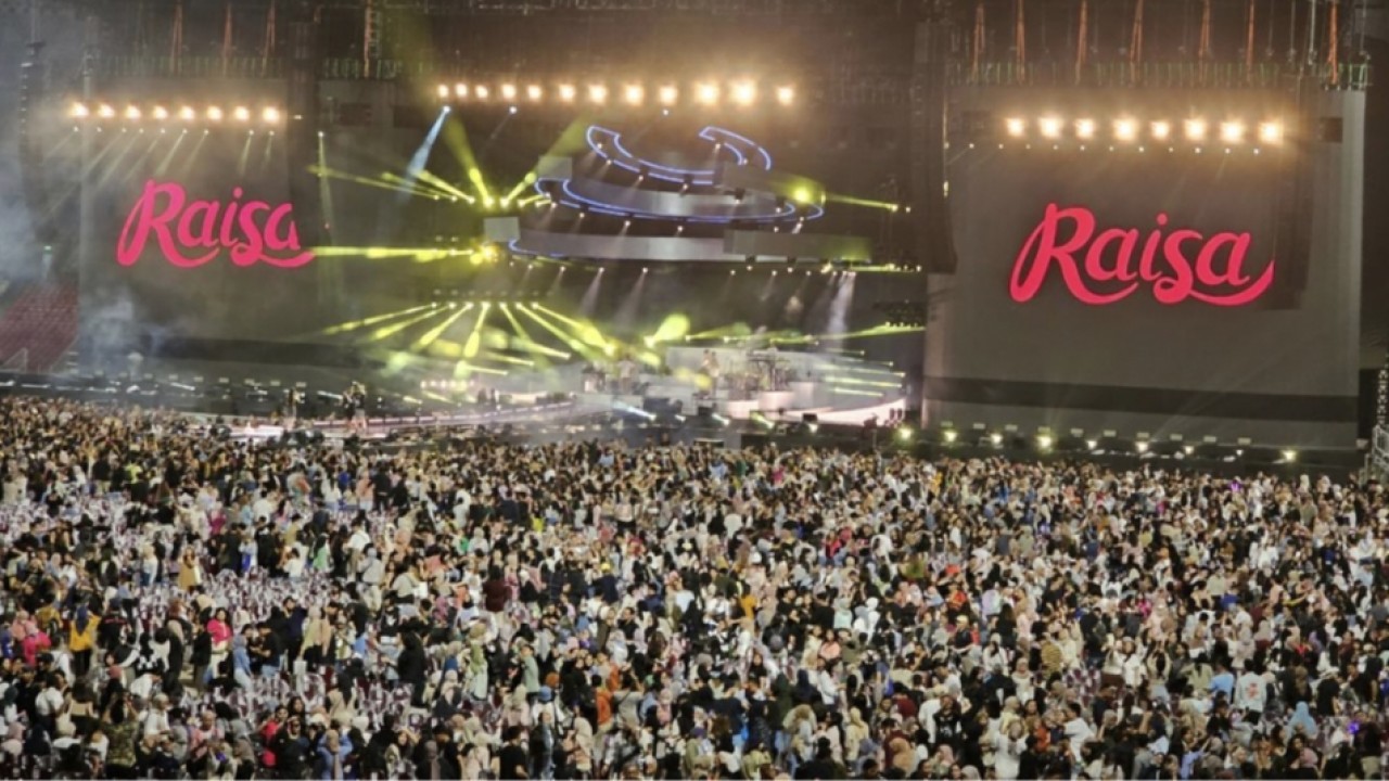 Konser Raisa di SUGBK