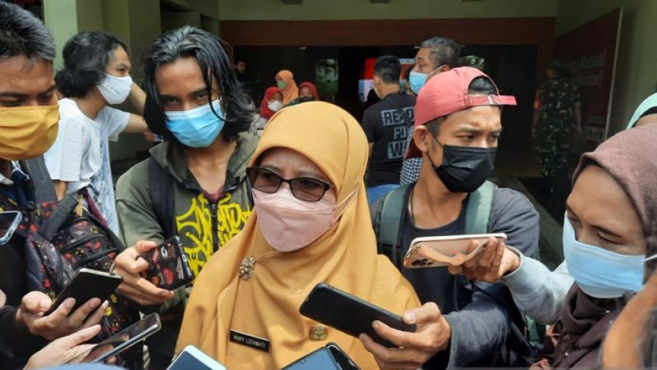 Kepala Dinas Kesehatan (Dinkes) Kota Depok, Mary Liziawati ((ANTARA/Foto: Feru Lantara))