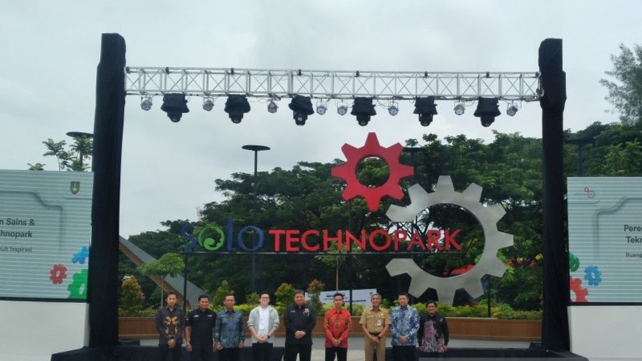 Peresmian Kawasan Sains dan Teknologi Solo Technopark di Solo, Senin (6/2/2023). ANTARA/Aris Wasita