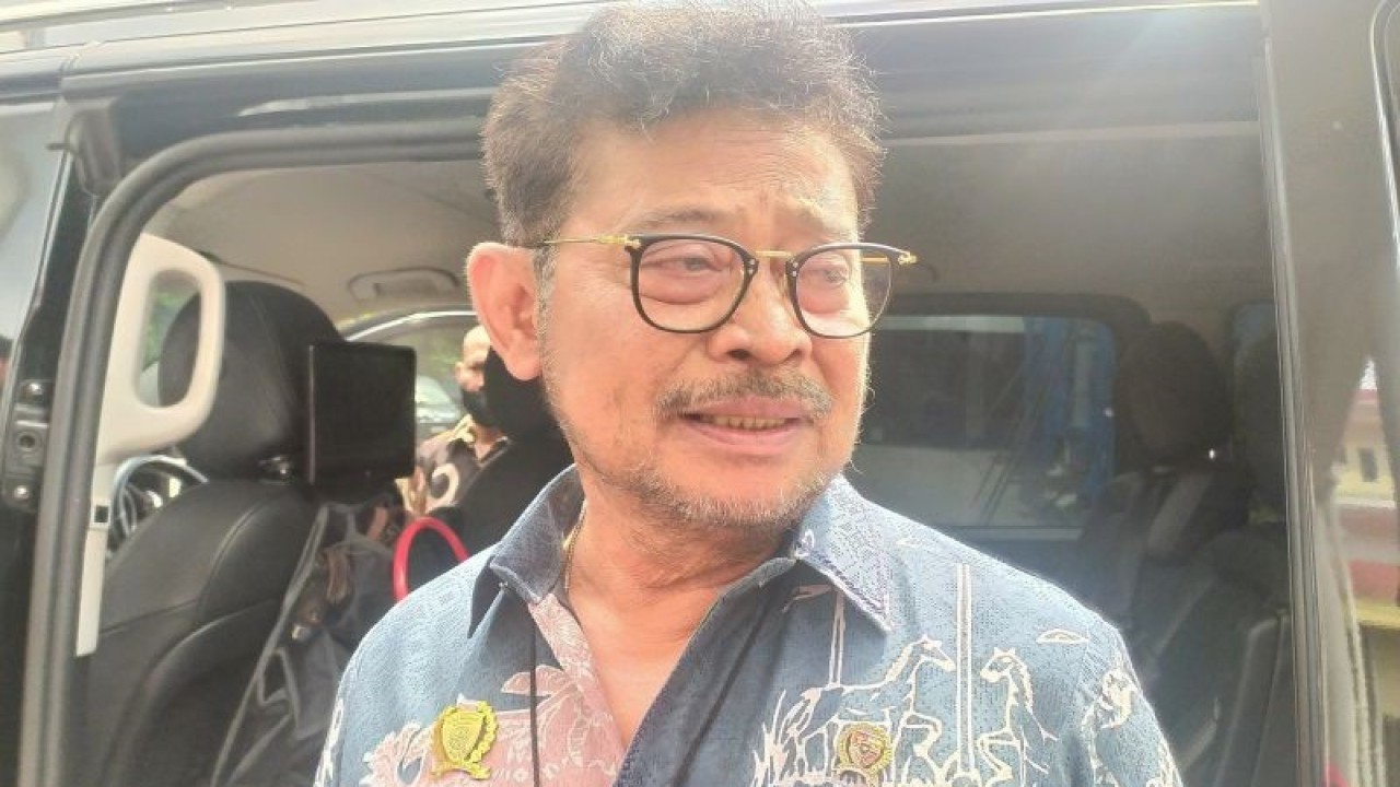 Menteri Pertanian (Mentan) Syahrul Yasin Limpo di Kompleks Istana Kepresidenan, Jakarta, Jumat (17/2/2023). ANTARA/Indra Arief Pribadi
