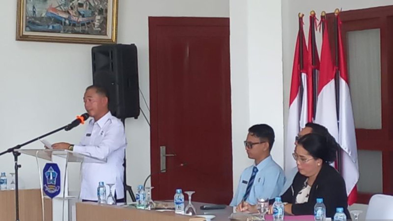 Bupati Bangka Mulkan (ANTARA/Kasmono)