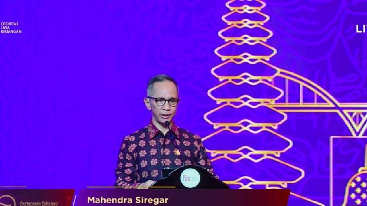 Tangkapan layar Ketua Dewan Komisioner Otoritas Jasa Keuangan (OJK) Mahendra Siregar Pertemuan Tahunan Industri Jasa Keuangan di Jakarta, Senin (6/2/2023). (ANTARA/Sanya Dinda)