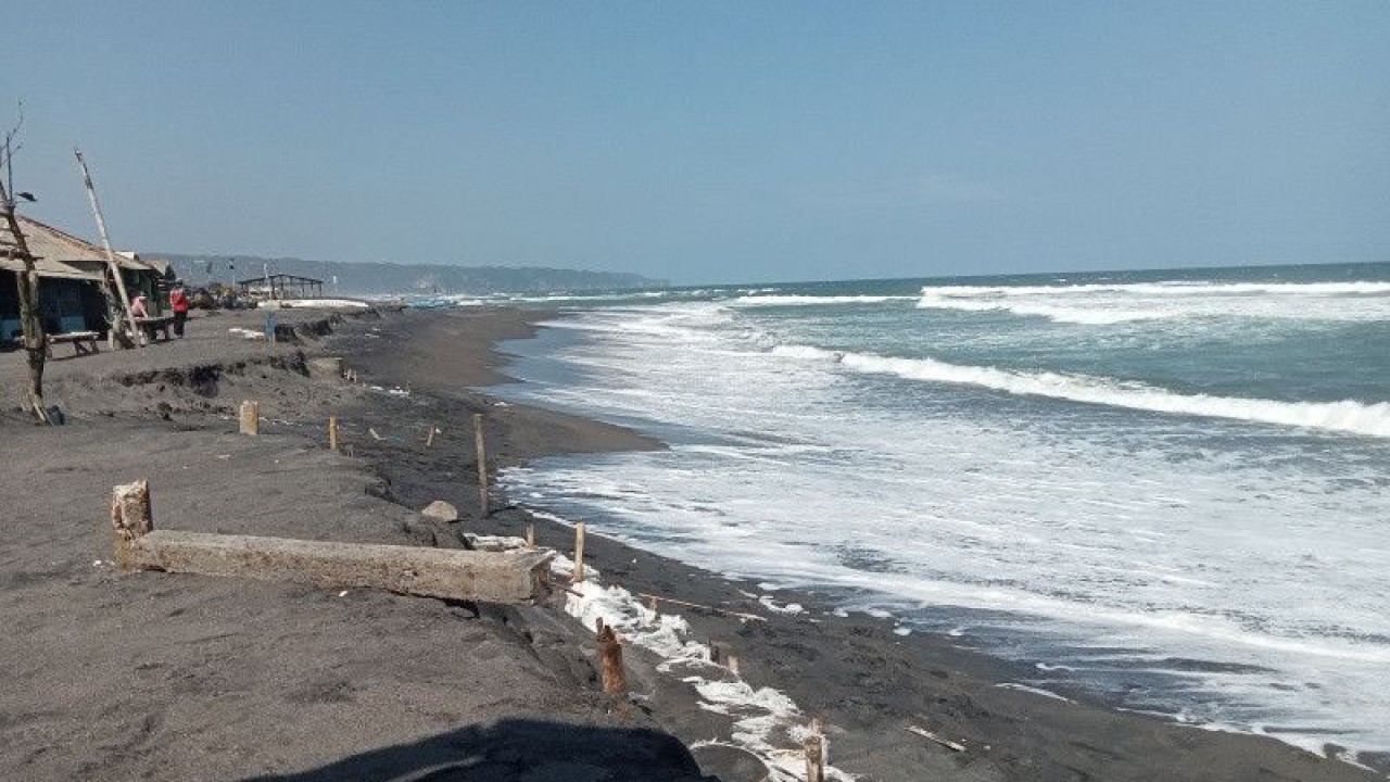 Salah satu wilayah pesisir pantai selatan di Kabupaten Bantul, Daerah Istimewa Yogyakarta. (ANTARA/Hery Sidik)