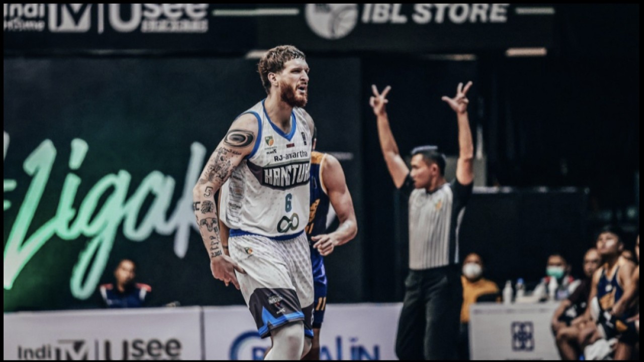 Pemain Amartha Hangtuah, Scott James Sill