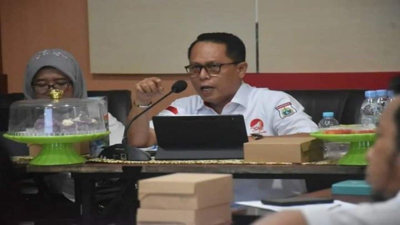 Kepala Bappeda Provinsi Sulawesi Barat (Sulbar), Junda Maulana menetapkan Desa Tapandullu dan Kelurahan Rangas Kecamatan Simboro Kabupaten Mamuju sebagai percontohan penanganan dan pencegahan stunting di Mamuju, Rabu (14/2/2023) ANTARA Foto/ M Faisal Hanapi
