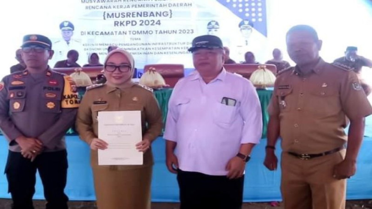Pemerintah Kabupaten Mamuju Provinsi Sulawesi Barat (Sulbar) mengalokasikan anggaran Rp8 miliar untuk pembangunan di Kecamatan Tommo, Kabupaten Mamuju, Senin (06/2/2023). ANTARA Foto/M Faisal Hanapi