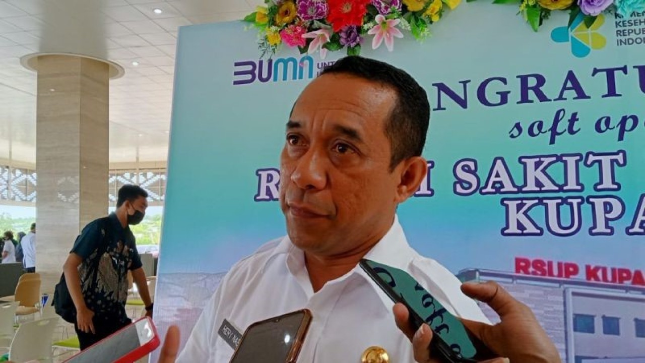 Bupati Kabupaten Manggarai Provinsi Nusa Tenggara Timur Heribertus Nabit (ANTARA/Benny Jahang)