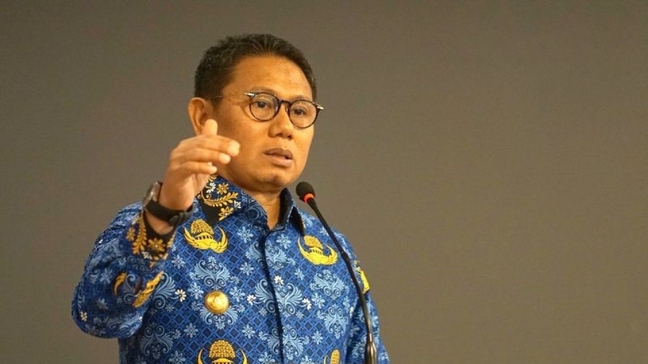 Gubernur Gorontalo, Hamka Hendra Noer, terkait optimisme meningkatkan indeks SAKIP Pemerintah Provinsi Gorontalo. (ANTARA/Susanti Sako)