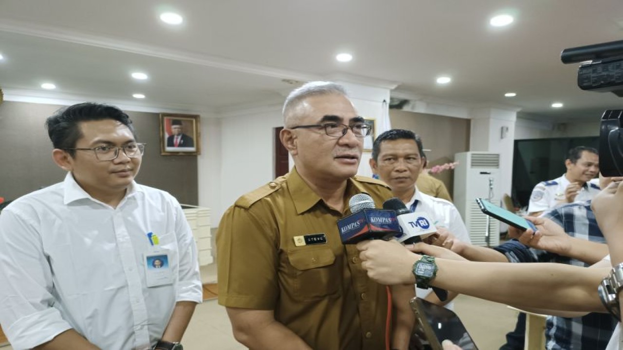 Pemerintah Provinsi Sulawesi Utara (Sulut) dan Garuda Indonesia sepakat membuka penerbangan langsung dari Manado, Sulawesi Utara ke Narita, Jepang. ANTARA/Karel A Polakitan.