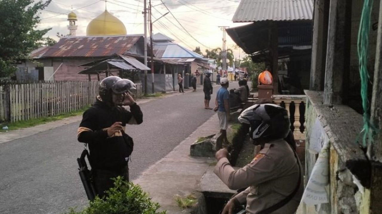 Polisi masih mengejar salah satu terduga pelaku pembacokan warga di Tulehu, Kecamatan Salahutu (Pulau Ambon) Kabupaten Maluku Tengah (27/2/2023). ANTARA/HO-Polresta