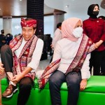 Presiden beli sepatu kets tenun Bali-1675395542