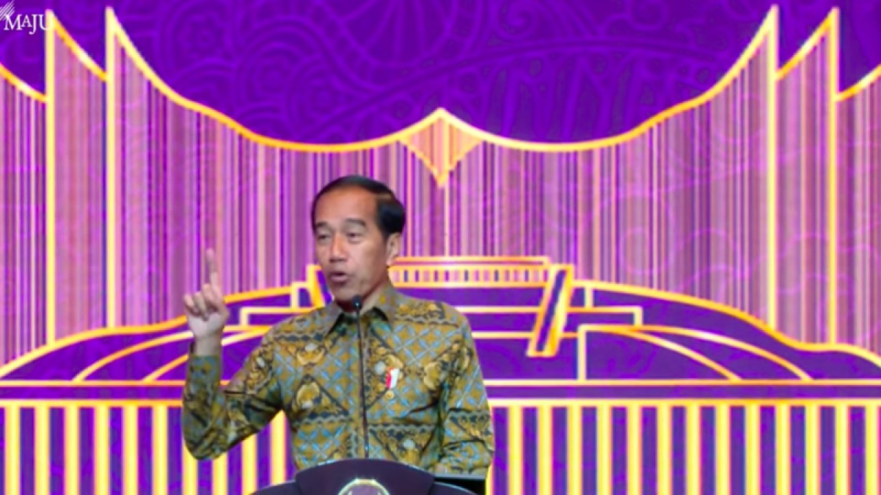 Tangkap layar - Presiden Joko Widodo memberikan sambutan dalam Pertemuan Tahunan Industri Jasa Keuangan 2023 di Jakarta, Senin (6/2/2023). (ANTARA/Indra Arief)