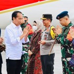 Presiden RI Joko Widodo beserta Ibu Negara Iriana-1675247024