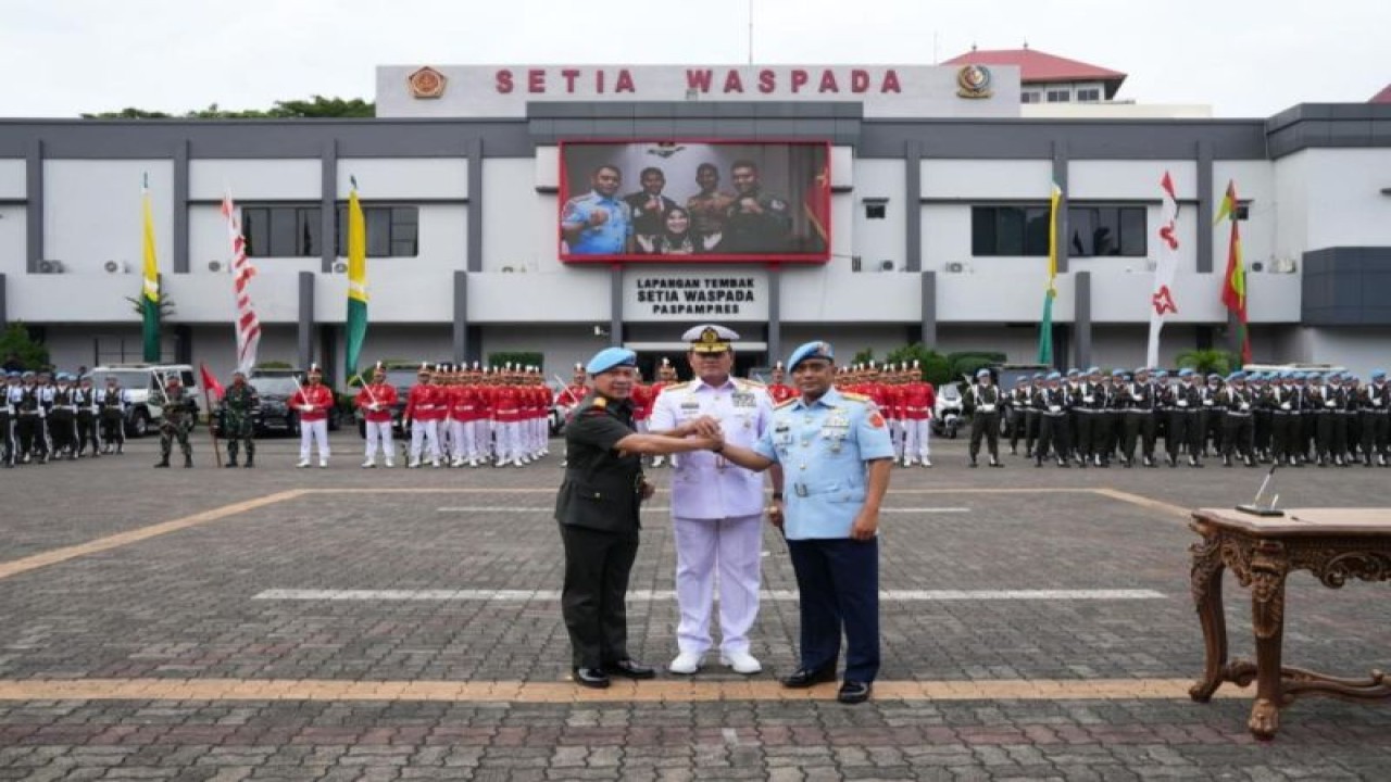 Upacara serah terima jabatan Komandan Paspampres RI di Markas Komando Paspampres Jakarta, Senin (27/2/2023). ANTARA/HO-Puspen TNI