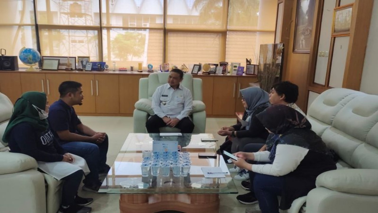 Wakil Gubernur Kalbar, Ria Norsan saat menerima audiensi Fojekha (ANTARA/Samsul)