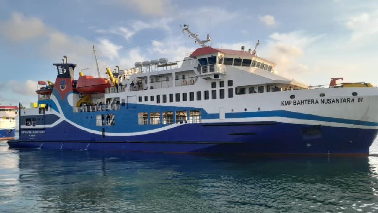 Kapal Roro Bahtera Nusantara 01 tujuan anambas. (ANTARA/Yude)