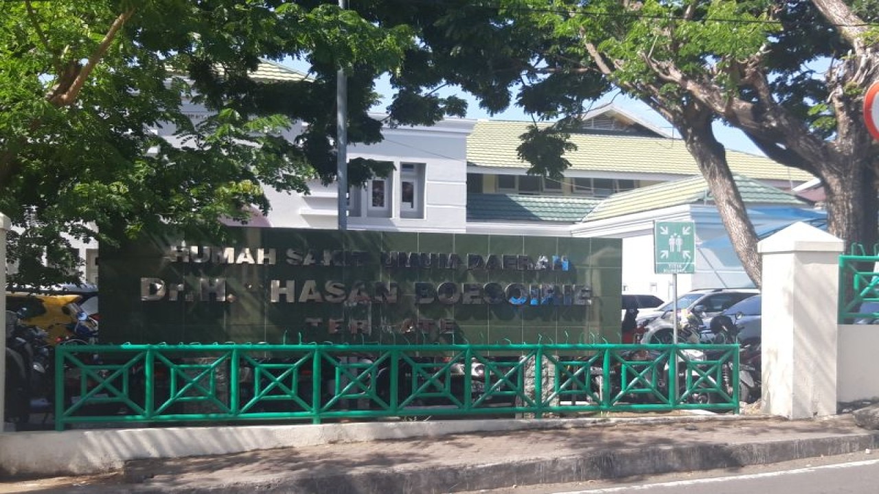 RSU Chasan Boesoerie Ternate, Senin (20/2/2023). ANTARA/Abdul Fatah
