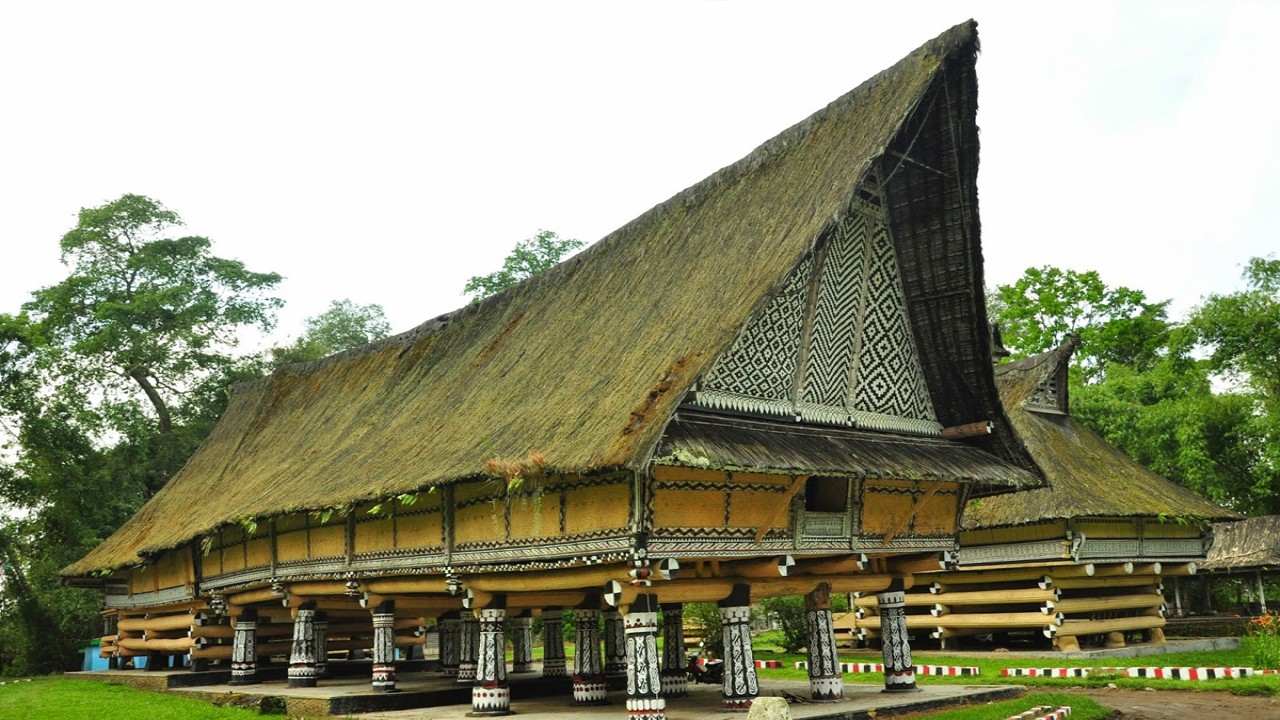 Rumah Bolon, Rumah Adat Batak.