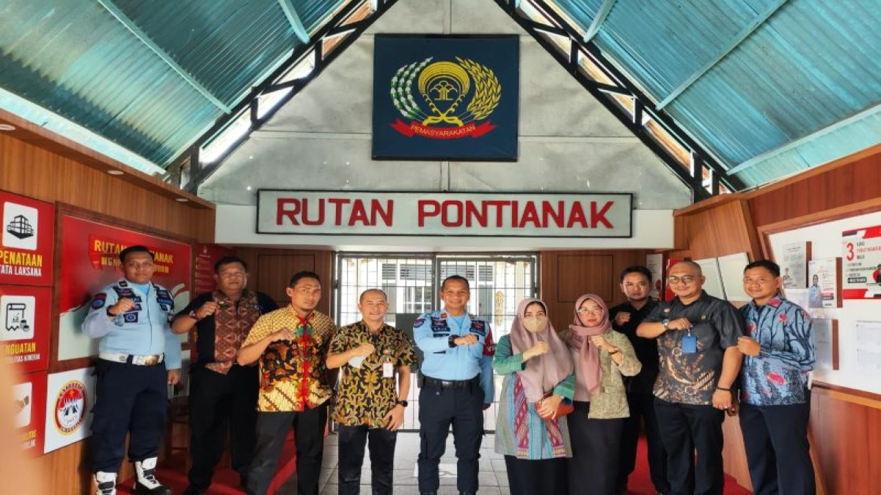 Kujungan Dinkes Pontianak ke Rutan Kelas IIA Pontianak (ANTARA/Binarzi)
