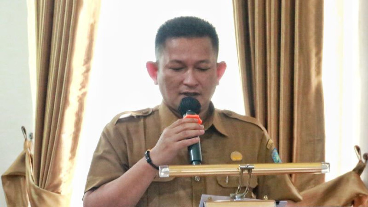 Kepala DPPKBPMD, Salman Alfarisi (ANTARA/Kasmono)