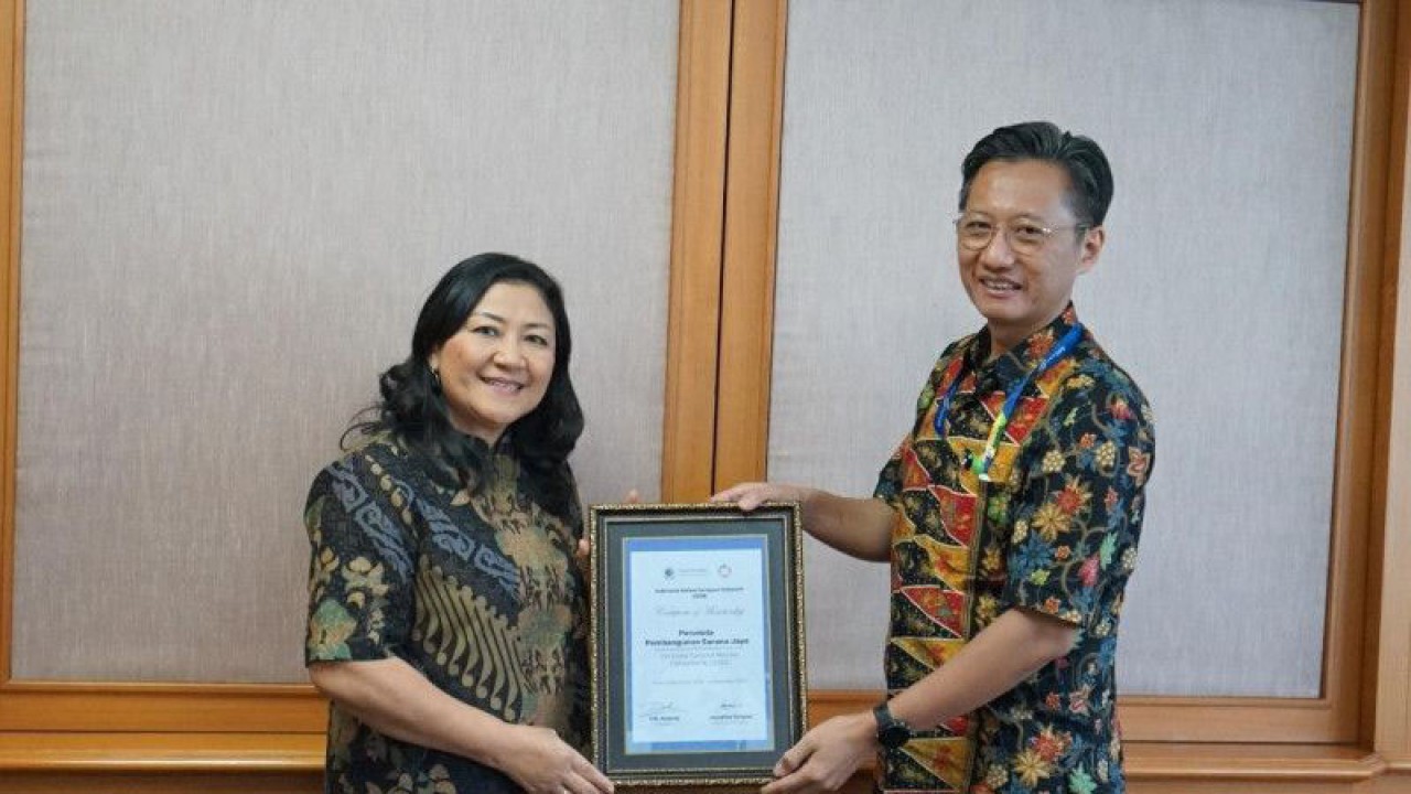 Direktur Administrasi dan Keuangan Sarana Jaya Bima Priya Santosa menerima kunjungan IGCN di Kantor Pusat Perumda Pembangunan Sarana Jaya Jakarta, Kamis (16/2/2023). ANTARA/HO-Sarana Jaya