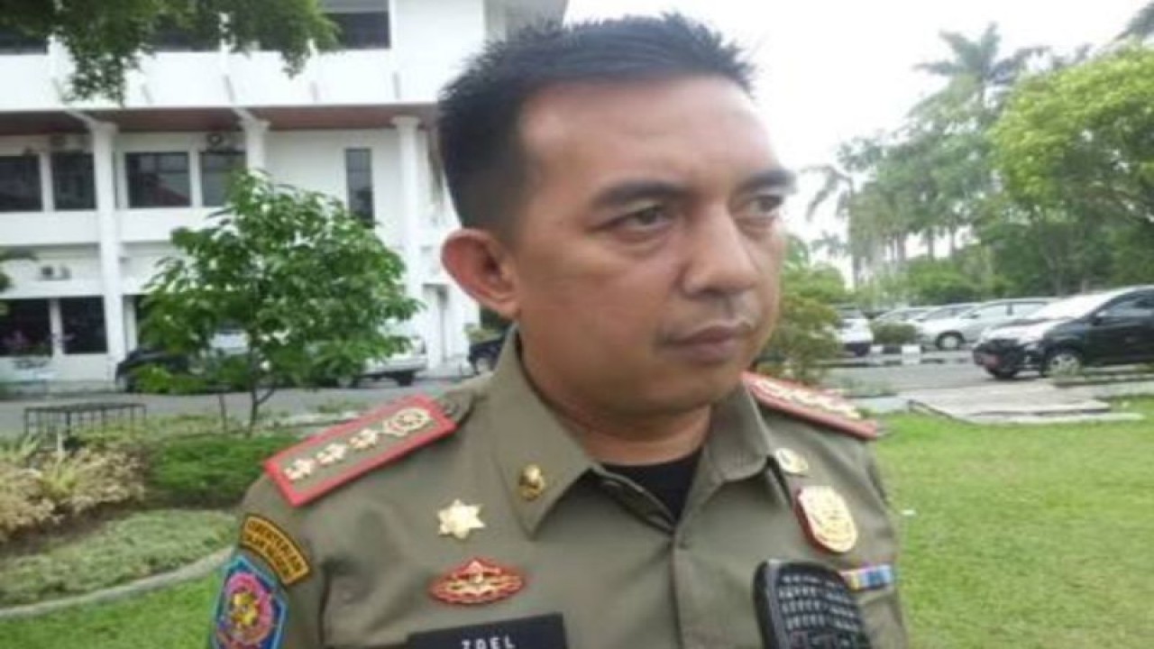 Kepala Satpol PP Pekanbaru, Zul fahmi Adrian menegaskan akan menertibkan bangunan yang melanggar garis sempadan bangunan dan berada di daerah milik jalan. (ANTARA/HO-Pemko Pekanbaru)