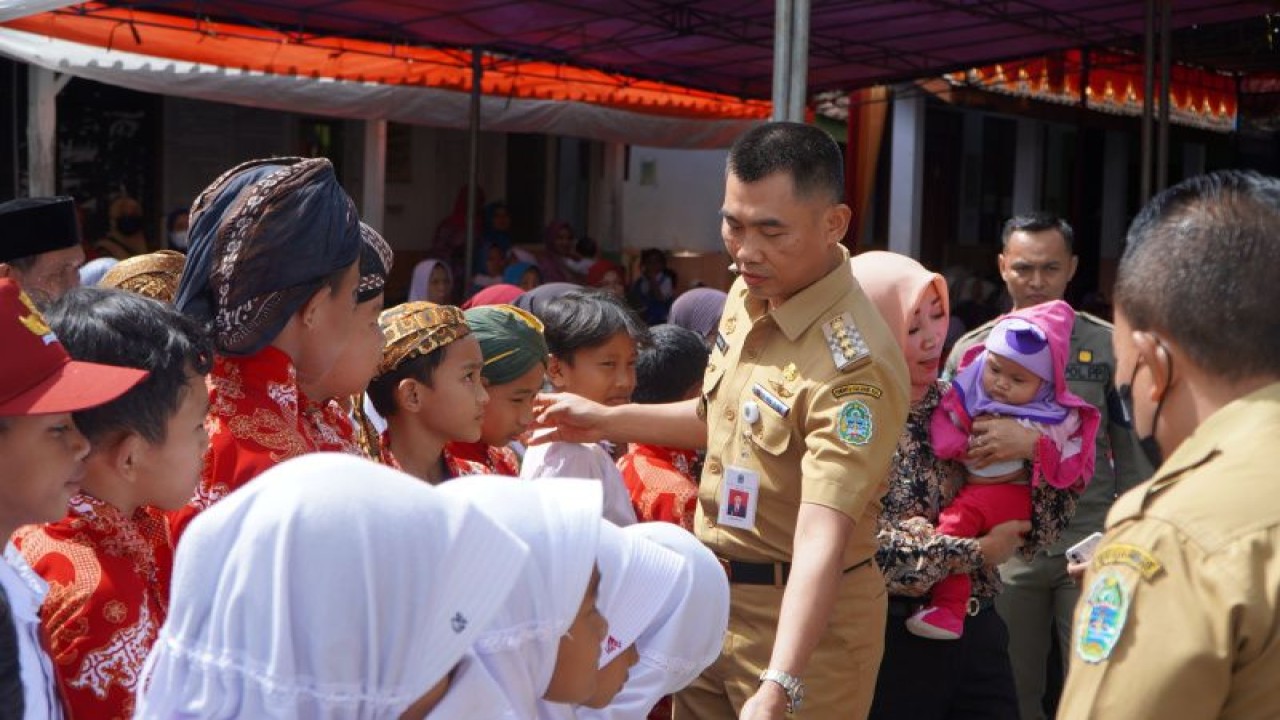 Pengajian dan Silaturahmi di Halaman SD Negeri Surodadi II Ponjong. (ANTARA/HO-Humas Pemkab Gunungkidul)