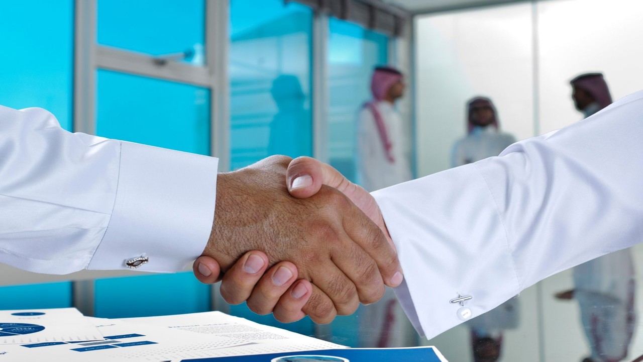 Ilustrasi mendapat persetujuan kerja di luar negeri. (net)