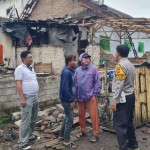 Seratusan rumah di Banyuwangi porak-poranda diterjang angin kencang-1677394283