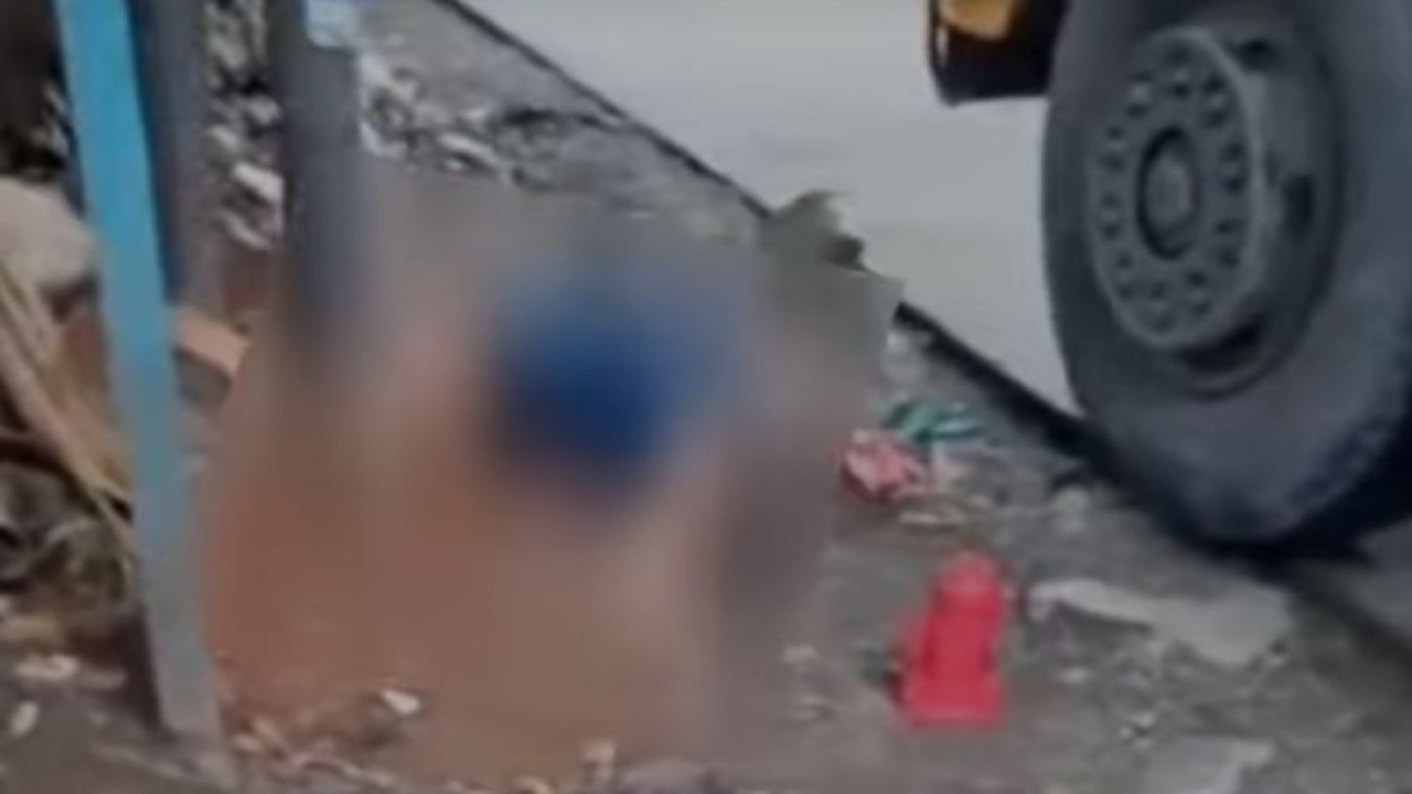 Sopir truk di Tangerang jadi korban pengeroyokan sopir angkot. ANTARA/Azmi