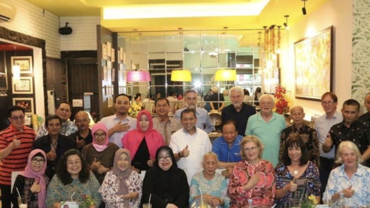 Wagub Kaltim Hadi Mulyadi dalam acara ramah tamah bersama Kelompok Tenaga Ahli Jerman yang tergabung dalam eks Transmigration Area Development (TAD). (Biro Adpim Pemprov Kaltim)