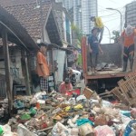 timpukan sampah-1676451000