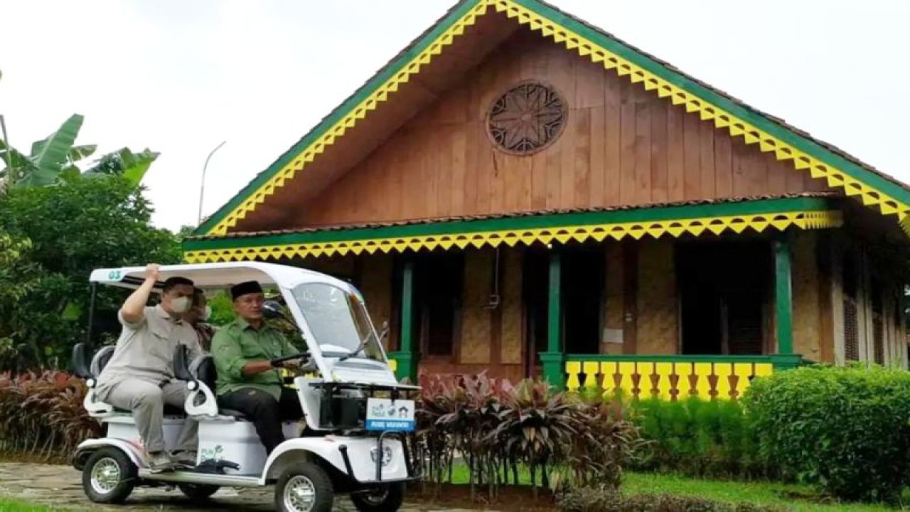 Mobil mini (buggy car) menjadi salah satu fasilitas terbaru di UPK PBB Setu Babakan, Jakarta, Selasa (7/2/2023). ANTARA/@Instagram/pokdarwis_pbbsetubabakan/Luthfia