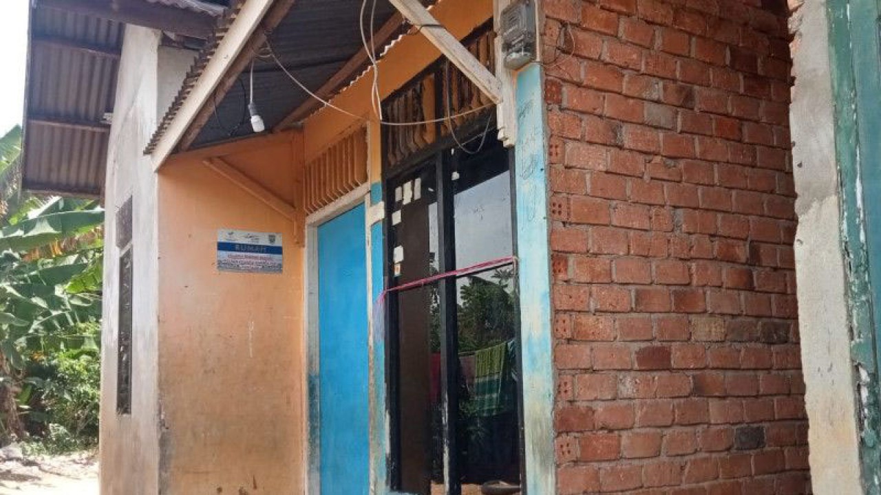Rumah pelaku pelecahan YS di Jambi, Rabu (8/2/2023). (ANTARA/Tuyani)