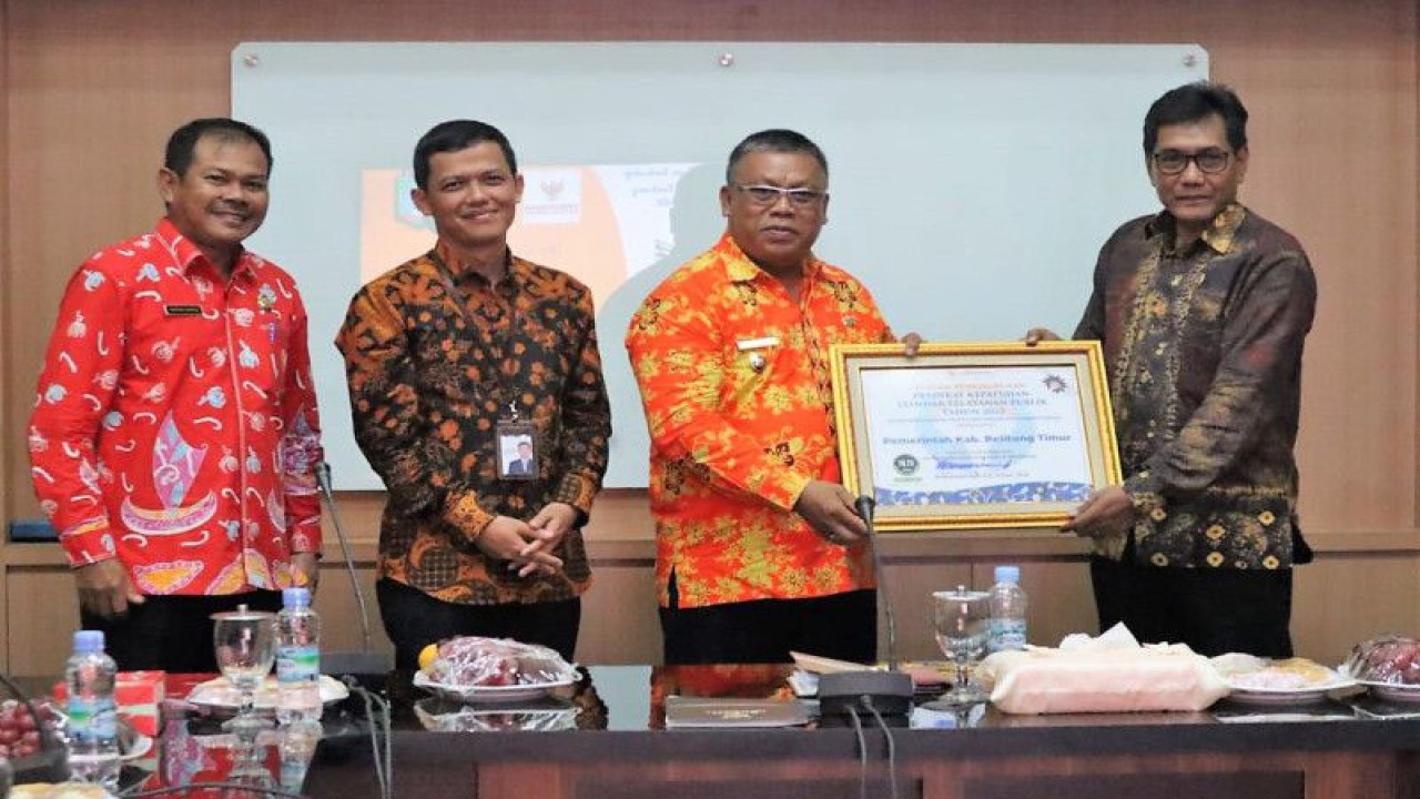 Kabupaten Belitung meraih predikat zona hijau, terkait penyampaian hasil dan pembahasan penilaian kepatuhan penyelenggaraan pelayanan publik 2022, Jumat (24/2/2023). ANTARA/HO-Diskominfo