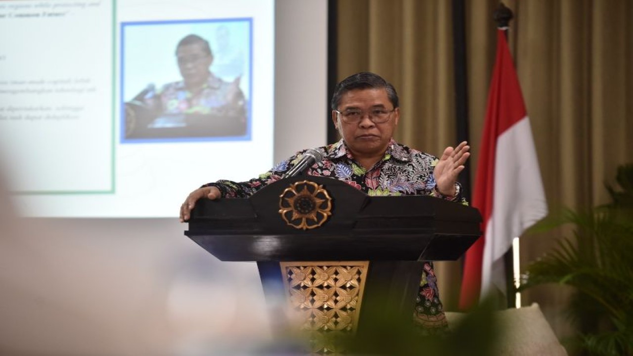 Wakil Menteri Lingkungan Hidup dan Kehutanan Alue . (ANTARA/HO-Kementerian LHK)