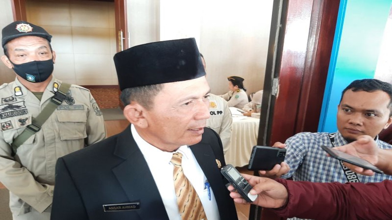 Gubernur Kepri, Ansar Ahmad. (Ogen)