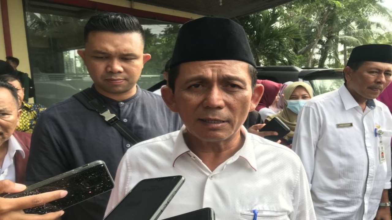 Gubernur Kepri Ansar Ahmad (ANTARA/Yude)