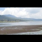 Arsip Foto. Air Danau Buyan di Buleleng, Bali, berkurang drastis pada musim kemarau. (ANTARA/Bagus Andi)-1679997202