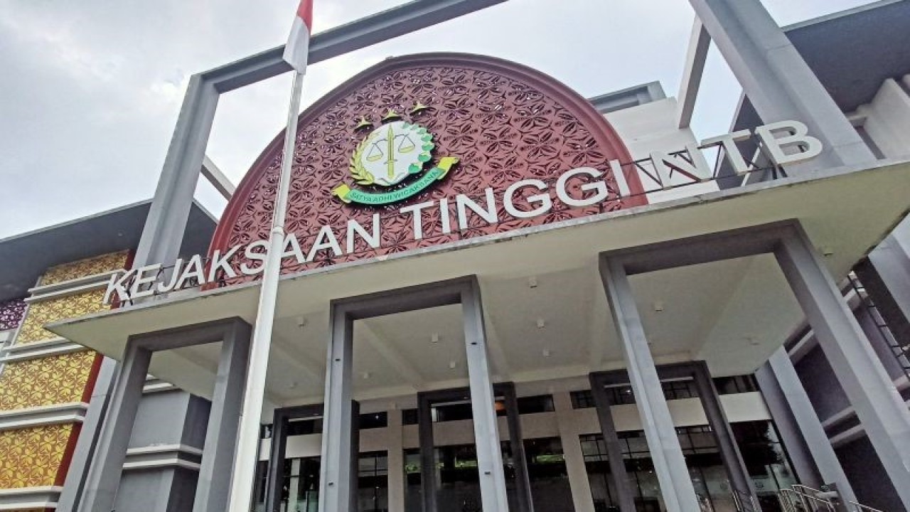 Arsip foto-Gedung Kejati NTB. (ANTARA/Dhimas B.P.)