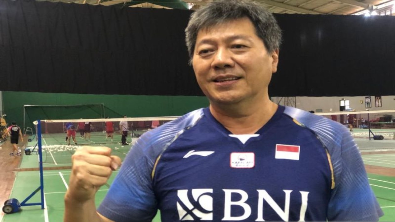 Pelatih ganda putra Pelatnas PBSI Aryono Miranat menyampaikan bahwa kesiapan sektornya pada pekan terakhir sebelum berlaga di All England 2023 sudah mencapai 90 persen, Kamis. (ANTARA/Roy Rosa Bachtiar)