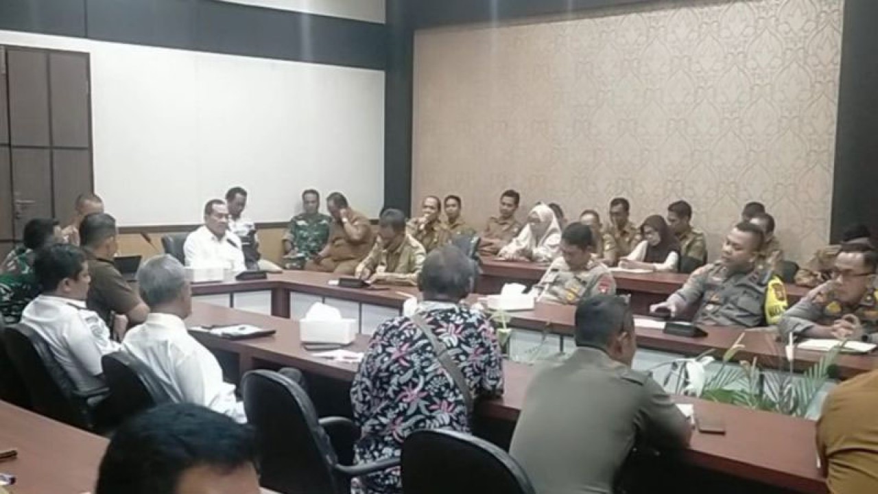 Rapat Koordinasi Rencana Aksi Percepatan Penanganan Balap Liar yang menjadi salah aktivitas negatif yang dilakukan sejumlah pemuda usai sahur di kota itu. (rudi)