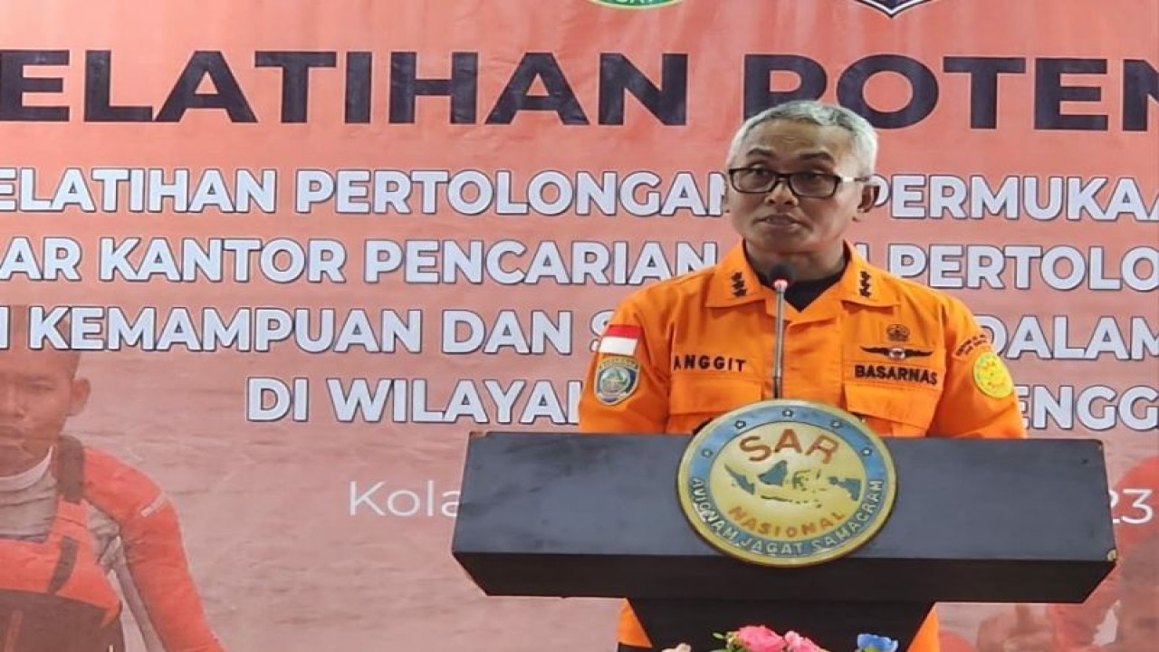 Kepala Pusat Pelatihan SDM Basarnas Anggit Mulyo Satoto saat memberikan sambutan pada pelatihan 50 potensi SAR di Kabupaten Kolaka, Senin (13/3/2023( (ANTARA/HO-Humas Basarnas Kendari)