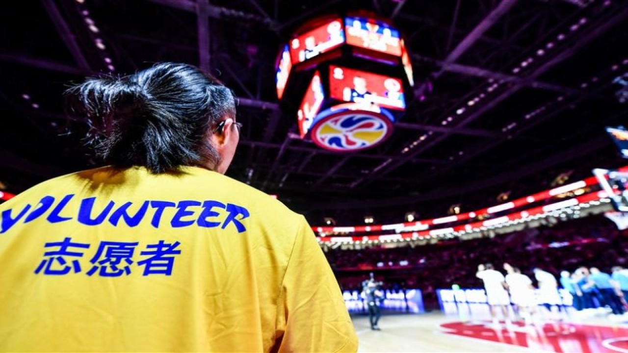 Ilustrasi volunteer atau sukarelawan yang bertugas dalam Piala Dunia Bola Basket FIBA. (ANTARA/HO-FIBA)