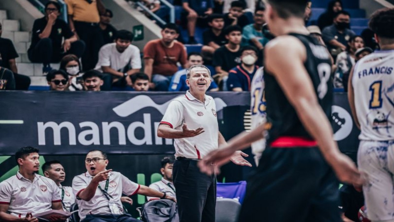Pelatih Kepala Indonesia Patriots Milos Pejic. ANTARA/HO-Perbasi