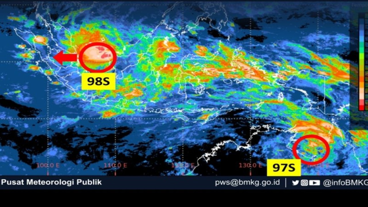Tangkapan layar - Citra satelit bibit siklon tropis 97S dan 98S yang berpengaruh terhadap cuaca dan gelombang laut di beberapa wilayah timur dan barat Indonesia, Minggu (5/3/2023) FOTO ANTARA/HO-Twitter/@infoBMKG