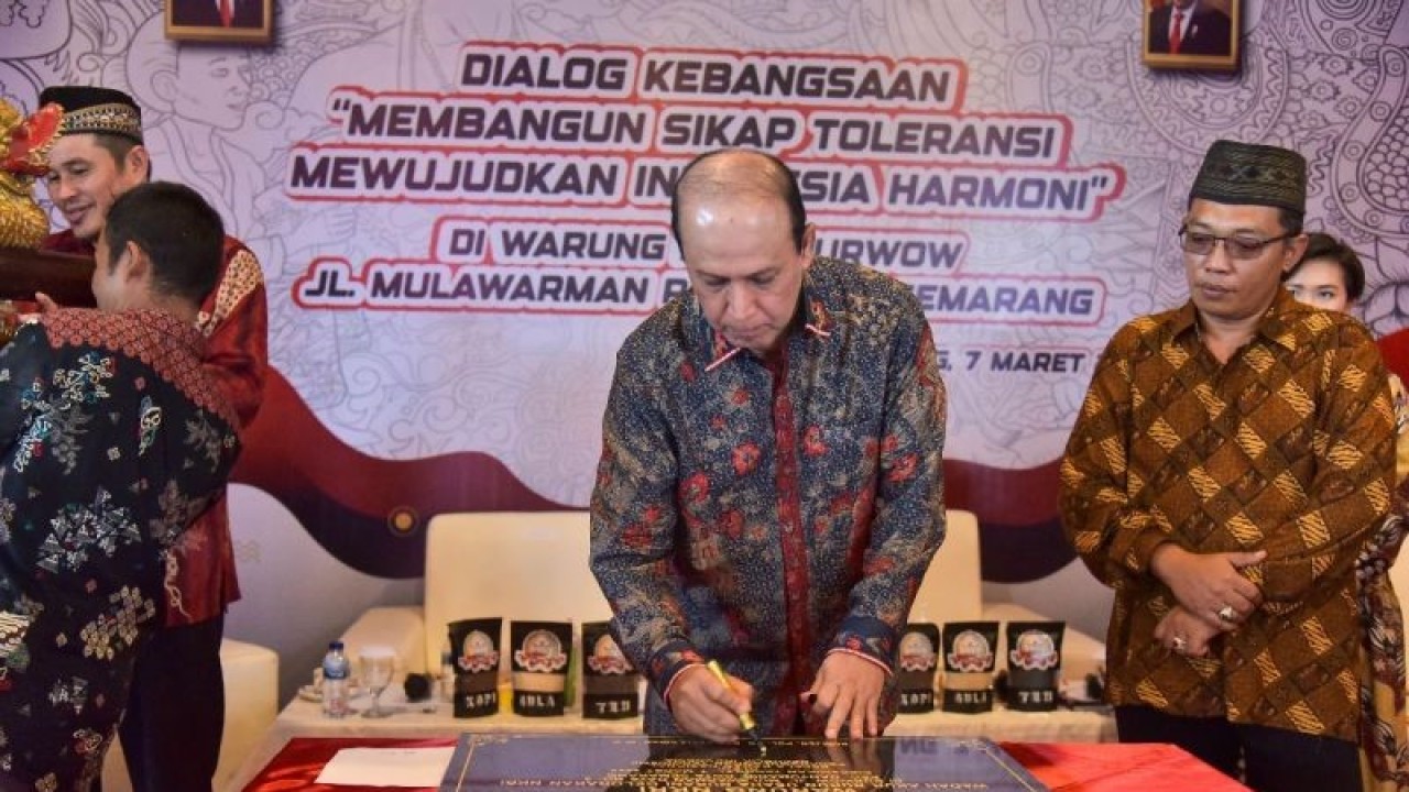 Kepala BNPT Komisaris Jenderal Polisi Boy Rafli Amar saat peresmian Warung NKRI di Semarang, Selasa (7/3/2023). ANTARA/HO-Humas BNPT.