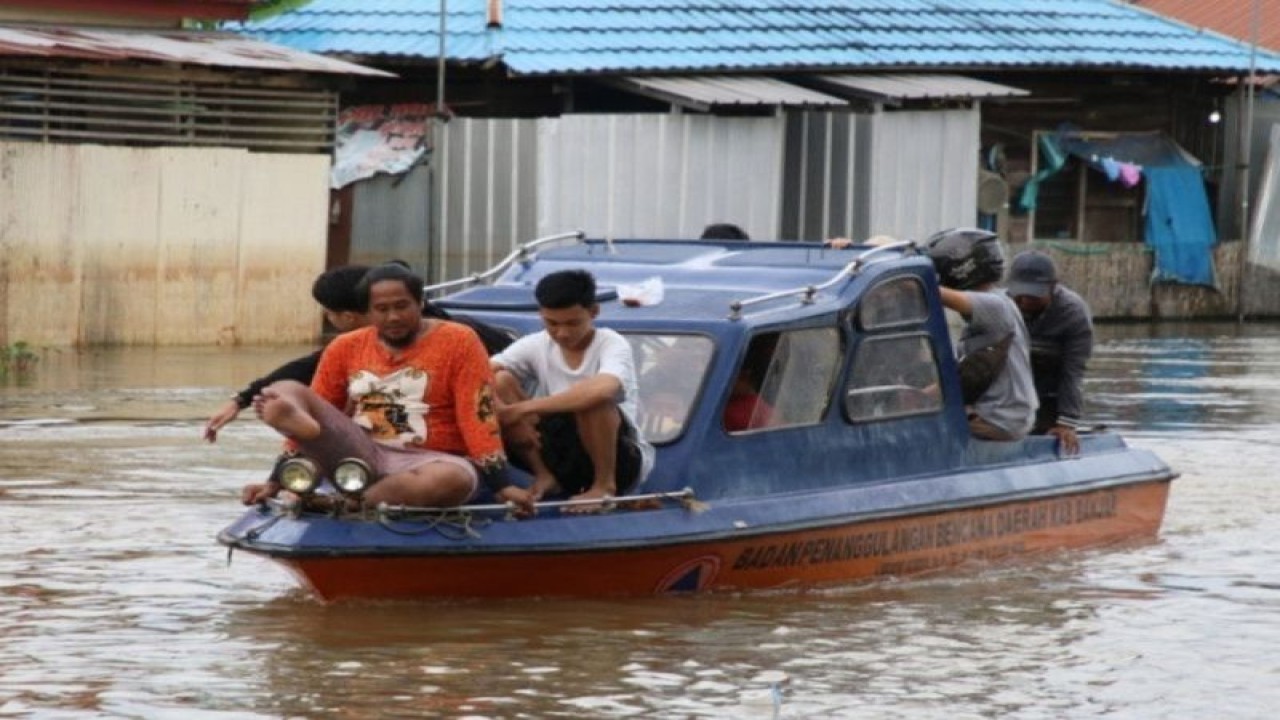 Speedboat milik BPBD Kabupaten Banjar yang dioperasikan membantu warga Kabupaten Banjar yang terkena banjir selama satu bulan terakhir. (ANTARA/HO-Kominfo Kabupaten Banjar)